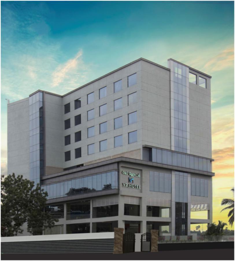 V 7 Hotel Chennai Exterior foto